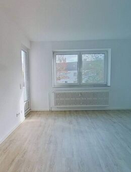 **FRISCH FÜR SIE SANIERT** Moderne 3-Zimmer-Wohnung mit BALKON - Bielefeld