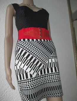 NEU * Ausgefallen * edel * Grafik * Design Print * Strech * Mini Rock "D & X FASHION" Gr. 36/ S * schwarz * cremè- beige * ercù * - Riedlingen