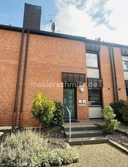 ATTRAKTIVES REIHENMITTELHAUS MIT WINTERGARTEN UND GARAGE - Mönchengladbach