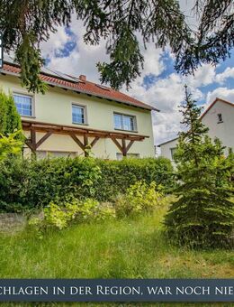 Großzügiges Wohnhaus mit Garten, zwei Garagen und Solarthermie - Rudolstadt