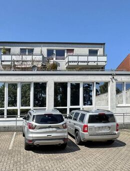 WOHN-UND GESCHÄFTSHAUS MIT 1 GE UND 5 WE IN LÜBECK-SCHLUTUP - Lübeck