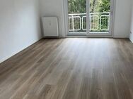 2 Zimmer Wohnung,Balkon, bezugsfertig renoviert,hell,sonnig,warm, Garage, Lüd.- Musikantenviertel - Lüdenscheid