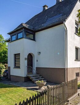 Großes Potenzial auf kleinem Grundstück: Einfamilienhaus in Bestwig! - Bestwig
