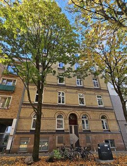 DREAMHOUSE Immobilien: Ruhige Altbauwohnug im Herzen von St. Georg - Hamburg