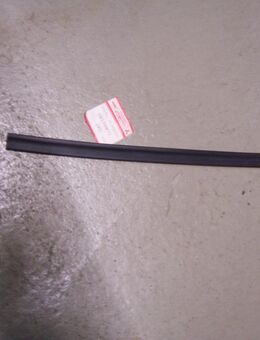MB198871 Schiebeglasgummi Mitsubishi - Hannover Vahrenwald-List