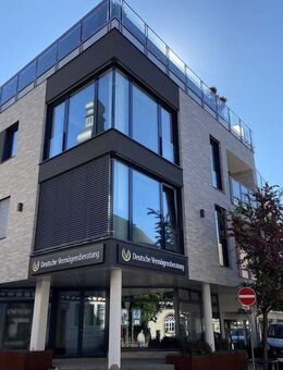 Exklusive 4-Zimmer-Penthouse-Whg mit Dachterrasse, Klimaanlage und Einbauküche mitten in Hofheim/Ts. - Hofheim (Taunus)