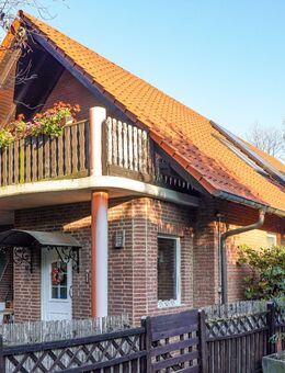 Gemütliches Einfamilienhaus mit Kamin, Doppelgarage und Erweiterungspotenzial - Porta Westfalica