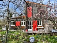 200 m zum See - Ökologisches Architektenhaus mit viel Charme und herrlichem Landschaftsgarten - Dießen (Ammersee)