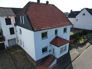 Ein-bis Zweifamilienhaus mit großem Garten und unverbauten Ausblick - Lauenförde