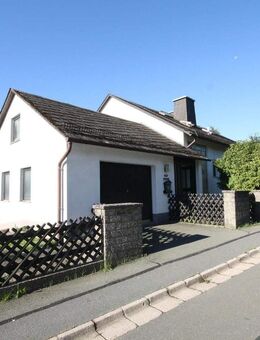 Großes Ein-/Zweifamilienhaus mit Wintergarten in Tauperlitz ! - Döhlau