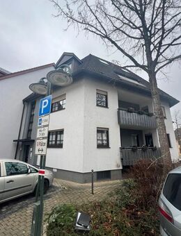 Über den Baumwipfeln - Ausblick traumhaft - Wohnung hoch oben - himmelnah doch erdgebunden! - Sinsheim
