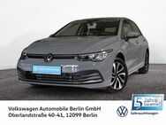 VW Golf, 1.0 VIII eTSI Active, Jahr 2023 - Berlin