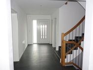 DHH mit gehobener Ausstattung in Griesstätt, mit Carport und 2 Stellplätzen - Griesstätt