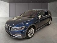 VW Passat Variant, 2.0 TSI Alltrack, Jahr 2022 - Annaberg-Buchholz