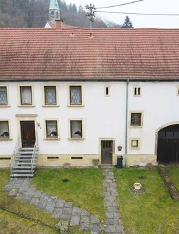Sanierungsbedürftiges Einfamilienhaus mit großem Garten und großer Scheune! - Marpingen