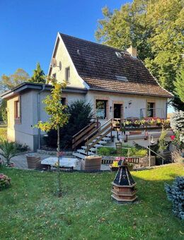 Einfamilienhaus mit Ferienhaus in ruhiger Lage - Brüssow