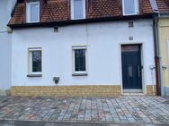 Kernsaniertes Reihenmittelhaus in Bamberg Moosstraße mit Garten zu vermieten. - Bamberg