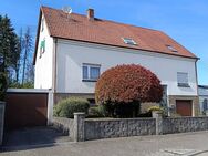 Gepflegtes, freistehendes Ein-, oder Zweifamilienhaus mit großem Garten, Gartenhaus, 1 Balkon und 3 Garagen, in 66589 Wemmetsweiler - Merchweiler