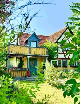 Malerisches Anwesen mit großzügigem Garten - Zweifamilienhaus in Nenzenheim - Iphofen