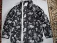 Damen Jacke mit Blumen Damen Winterjacke Größe 44 Neu.+ Geschenk , Silber Kette . in 52062