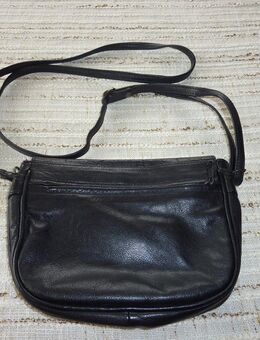 kleine schwarze Handtasche 7 € VB + Versand - Schwabach