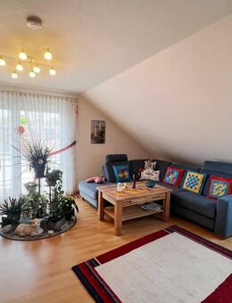 Nur mit Wohnberechtigungsschein (WBS) - Helle Dachgeschosswohnung mit Balkon in Haltern am See - Haltern (See)