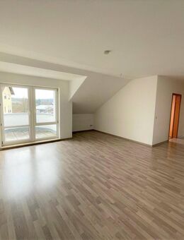 Moderne und helle Wohnung mit Erweiterungspotential in Hochdorf jetzt bezugsfrei!! Zu verkaufen - Hochdorf (Regierungsbezirk Stuttgart)