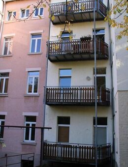 Objekt-Nr.: 11024 - vermietete 2-Zimmer-ETW im 1.OG mit Wanne, Balkon und 2 Abstellräumen zentrumsnah in Plauen - Plauen