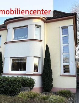 Rarität! Exklusive liebhaber Stadtvilla als 2-3 Familienhaus mit 2 Garagen und traumhaften Kaufgrundstück in Herten - Herten