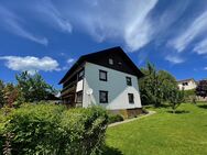 Mehrfamilienhaus mit 3 Wohneinheiten, 3 Garagen und tollem Garten - Zwiesel