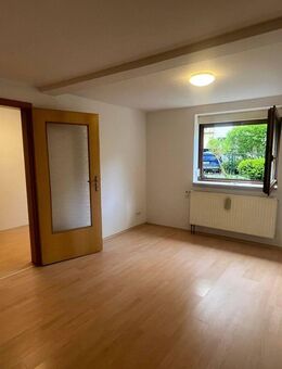 niedliche 2-Raumwohnung mit Vorgarten im Zentrum von Ilmenau - Ilmenau