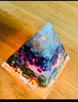 Pyramide Luxus 15 x 15 cm / 2,3 Kg schwer! - Leonberg (Baden-Württemberg)