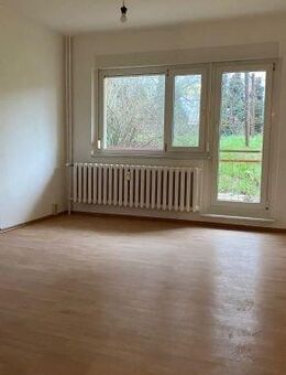 *Frisch Renoviert* 8,5 Zimmer Wohnung im 2.OG - Kindelbrück