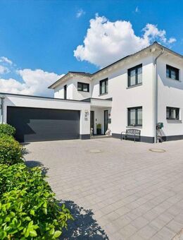 A+ Stadtvilla mit Einliegerwohnung, PV, Wellnessbad mit Sauna & Outdoor-Jacuzzi - Privatverkauf - Vohburg (Donau)