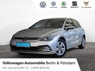 VW Golf, 1.5 TSI VIII Life (EURO 6d), Jahr 2022 - Berlin