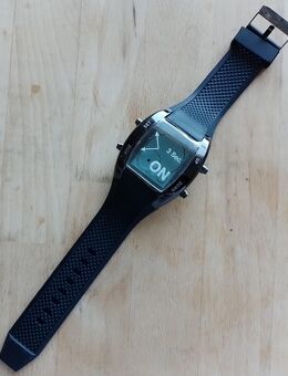 Digitale Multifunktions Armbanduhr - Bad Wiessee
