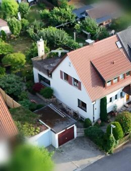 Charmante Doppelhaushälfte mit viel Potenzial in ruhiger Wohnlage - Marbach (Neckar)