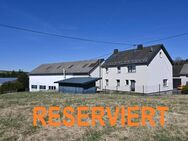 **RESERVIERT! Bauernhaus mit Nebengebäuden** - Ormont