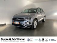 VW T-Roc, 1.0 TSI Style, Jahr 2023 - Schmallenberg