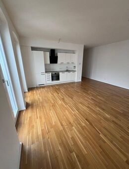 Exklusive 2-Zimmerwohnung mit 112 m², Balkon, Parkett & Fußbodenheizung - Berlin