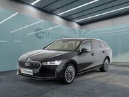 Skoda Superb, 2.0 TDI Combi, Jahr 2024 - München