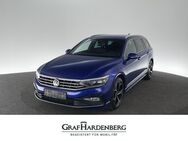 VW Passat Variant, 2.0 TDI Elegance, Jahr 2021 - Überlingen