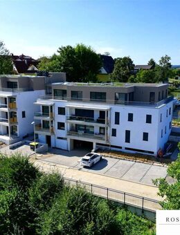 Barrierefreie 4-Zimmer Neubauwohnung im EG mit Balkon, TG und ST in wunderschöner Lage! - Weissach (Tal)