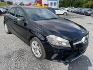 Mercedes-Benz A 180 1.6 *NAVI*AHK*PDCvo+hi*SHZ*SPORTSITZ*TAGFA - Boxberg (Baden-Württemberg)