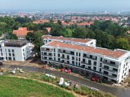 Familienwohnung mit Gartenanteil als SNR - 5 Zimmer; 2 Terrassen; Parkett - Dresden