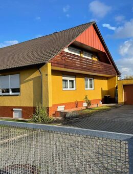 Hochwertiges Einfamilienhaus im Bungalowstil mit Wintergarten - Dachgeschoss zum Ausbau vorbereitet - Bad Windsheim