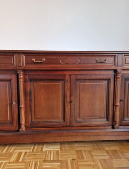 Klassisches Sideboard aus Massivholz - Neuss