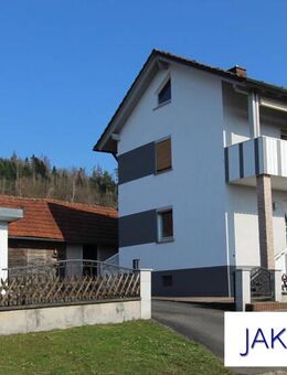 Kapitalanlage oder Eigennutzung? Wohnhaus für zwei Familien in ländlicher Umgebung! - Kronach
