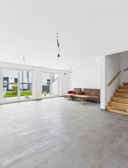 Neubau-Erstbezug - Reihenmittelhaus im Fränkischen Seenland - Röttenbach (Landkreis Roth)