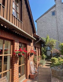 *** NEU : Stadt, Land, Fluss - idyllisch gelegenes Einfamilienhaus (4 Zimmer mgl.) an der Trave *** - Bad Oldesloe